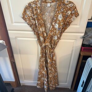 Old Navy Size XS Wrap Dress Yellow Floral